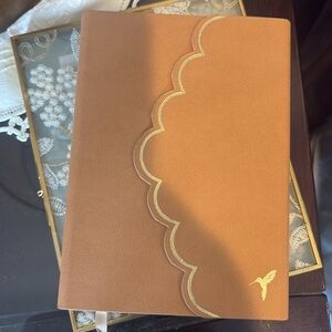 Papyrus Tan and Gold 18 Month Planner NWT